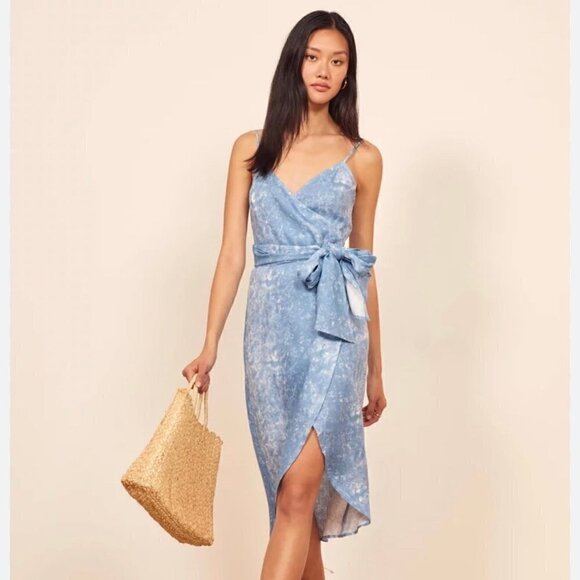Reformation Dresses & Skirts - Reformation Court linen wrap dress